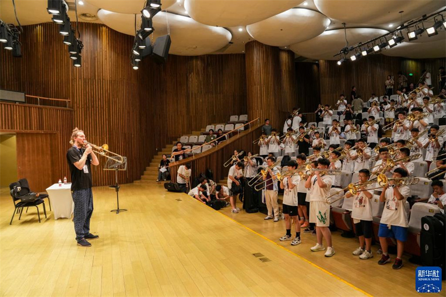 81գڵھŽйʵͭڵһʦϣĳұ˵á˹̹ɣָϰš»  