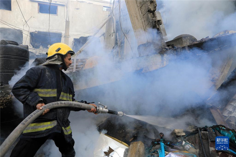 1014գڼɳشϲк˹һԱɫпϮɵĻ֡»緢㣩