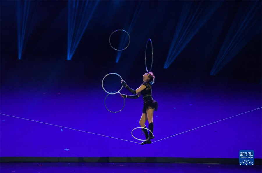 1024գڿӼԱڱݡŮ˿գʮŽйŹӼڱBλʯׯĺӱʡľУӼԱ׷ΪڷһʵӾʢ硣» Ĳ 