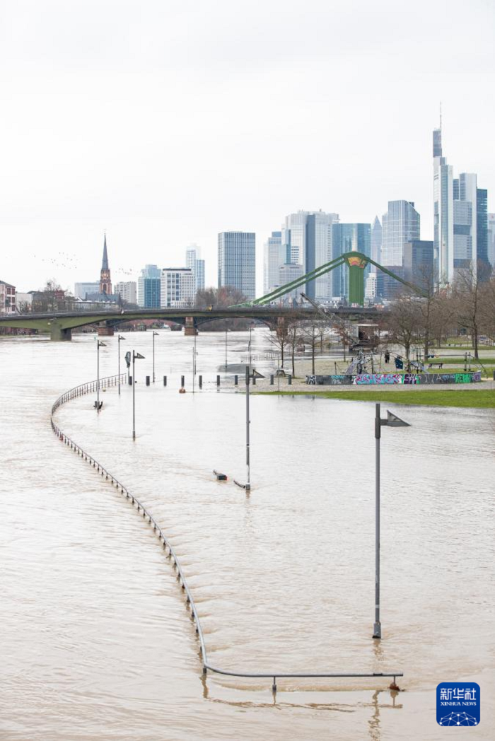 17գڵ¹˸ӵĺˮ̰» ŷ 