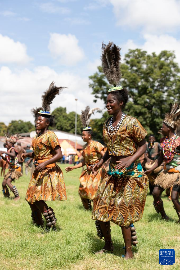 38գޱ׶¬ŮڸŮףϱ赸»  