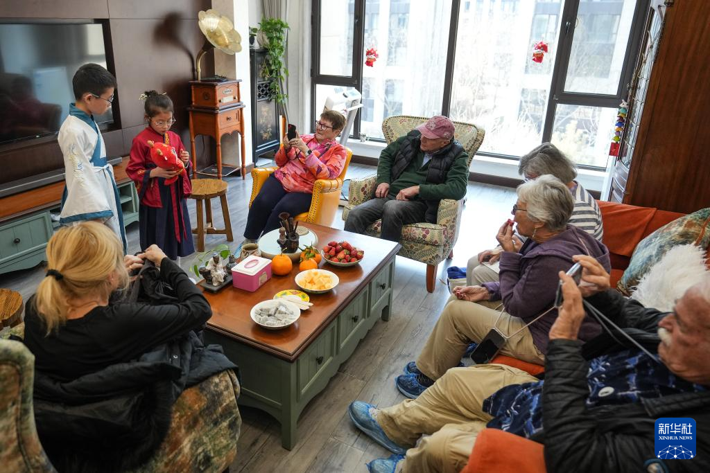 310գڴɽһУСοͽ»  