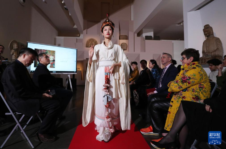 313գλڷļݣģչʾػ͸ԭΡ» ߾ 