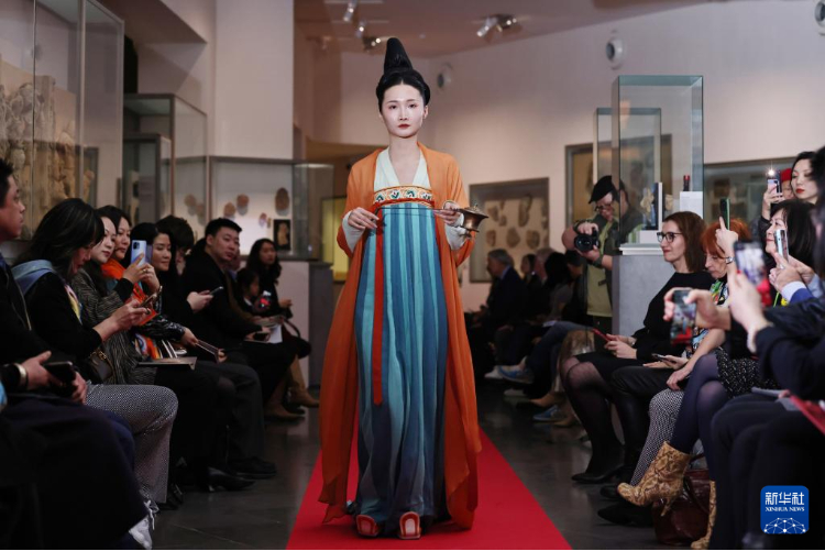 313գλڷļݣģչʾػ͸ԭΡ» ߾ 