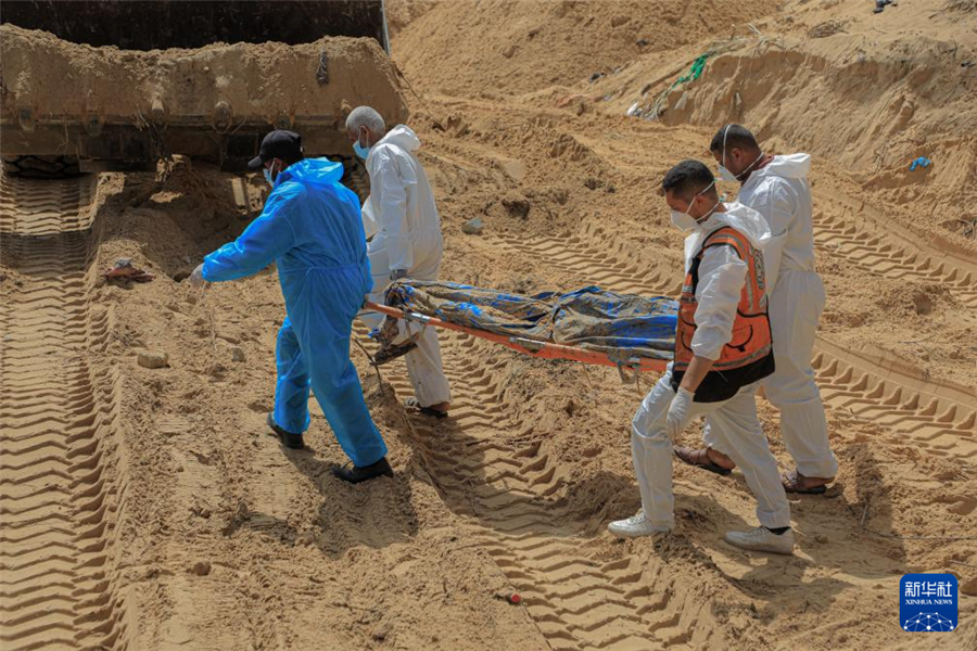 423գԱڼɳشϲк˹ҽתʬ塣»緢ˡռߵ㣩