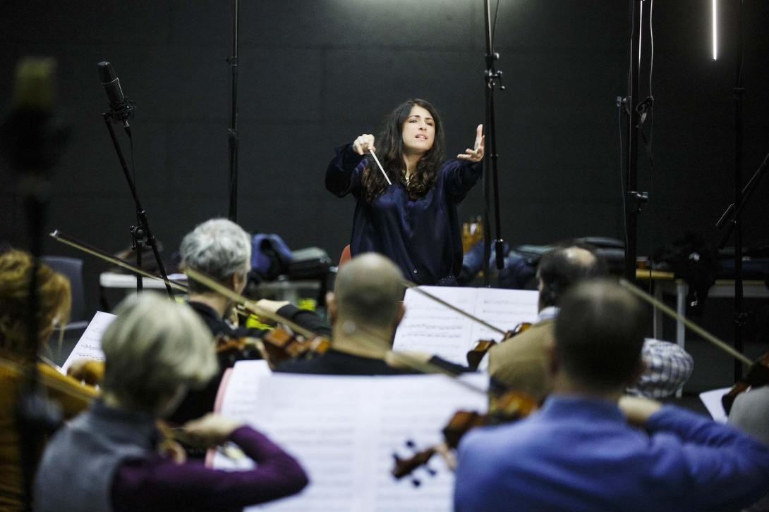 希巴·卡瓦斯在指挥中。受访者供图