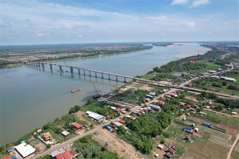 桔井湄公河特大桥航拍图。上海建工供图