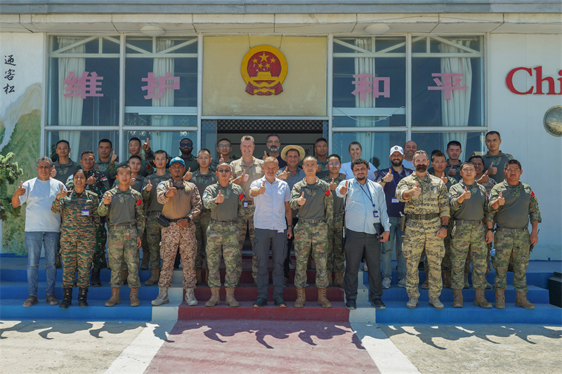 【4】中国第23批赴黎维和部队多功能工兵分队通过第三季度装备核查核查。张博禹摄.