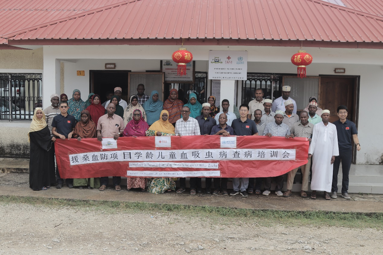 部分参加培训人员合影。丁昕摄