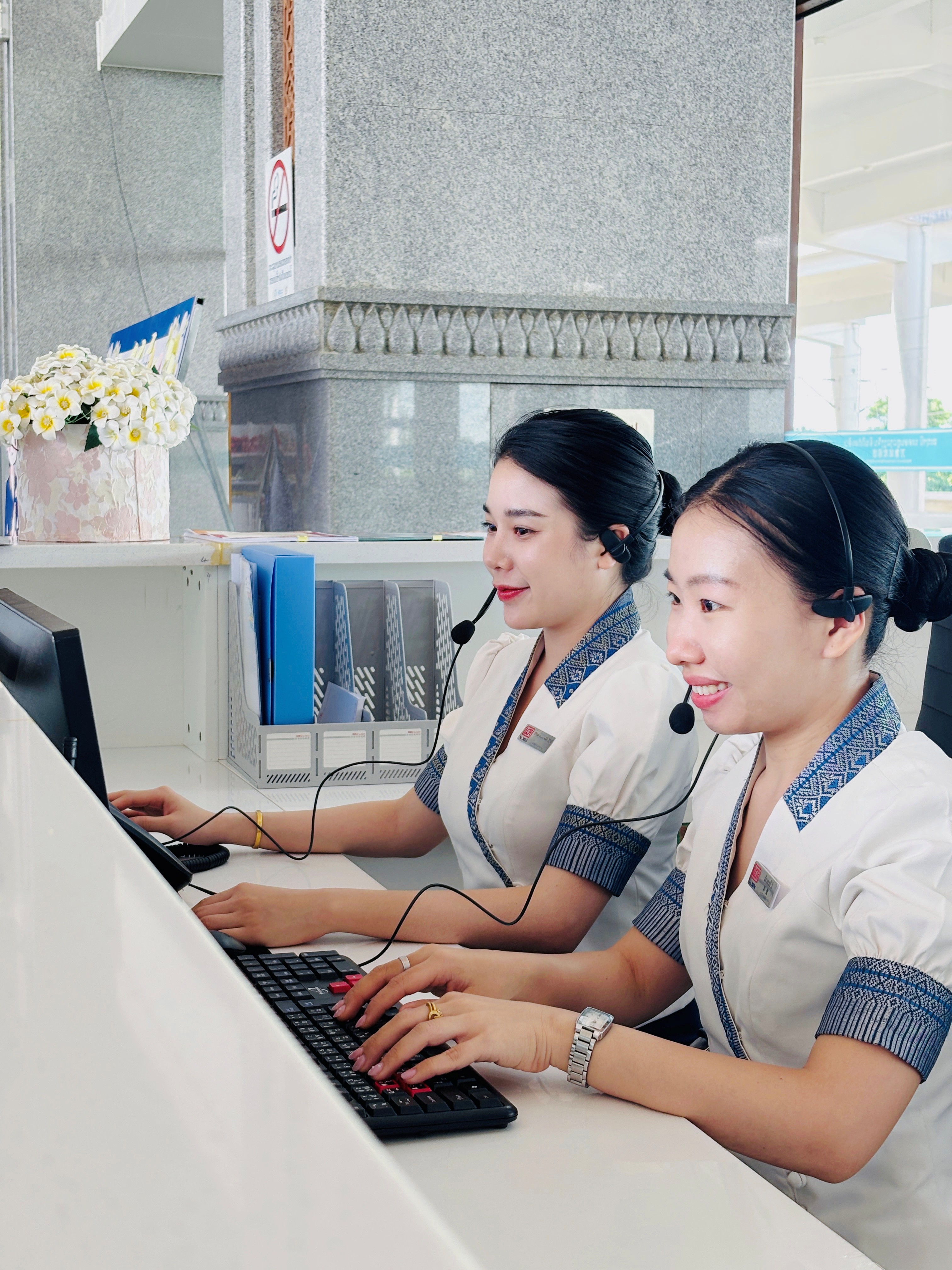 中老铁路老挝段开通客运服务热线。苏朋摄