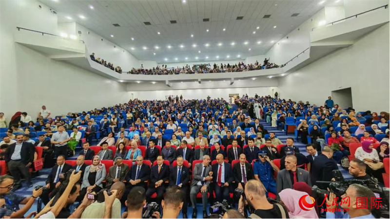 孔子学院揭牌仪式现场 人民网记者 郝瑞敏摄