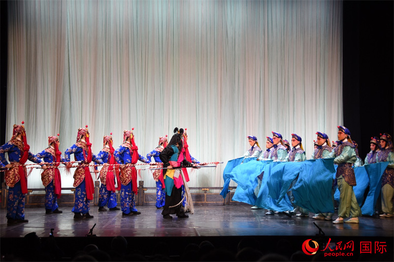 《白蛇传》剧照。人民网记者 殷淼摄