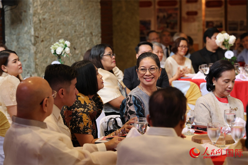 菲律宾大学迪利曼校区校长埃德加多·威斯坦等菲方嘉宾出席并致辞。人民网记者 樊帆摄