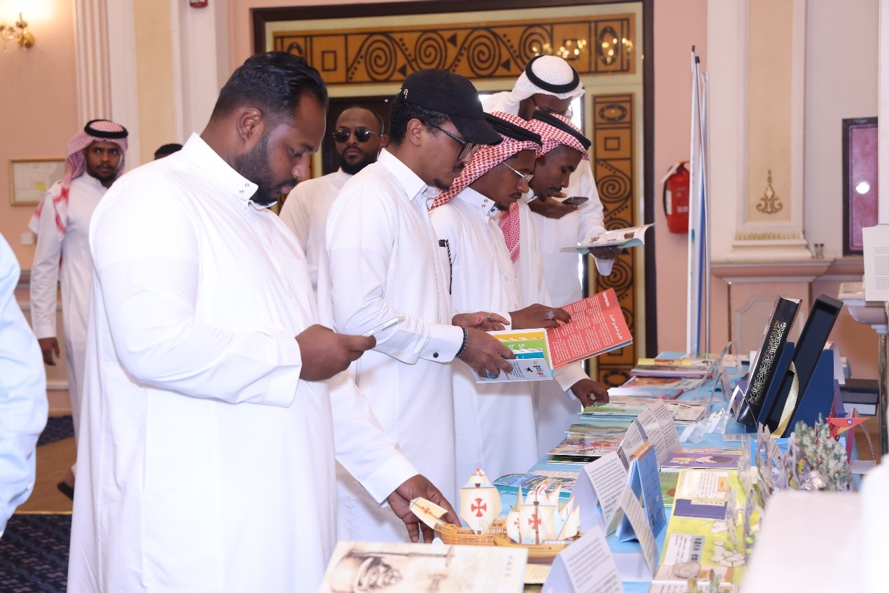 现场嘉宾合影。主办方供图