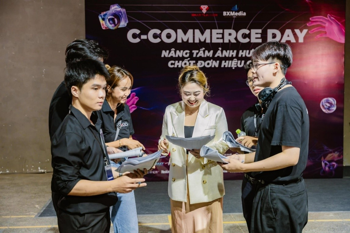 赖阮山心作为CEO带领团队。受访者供图