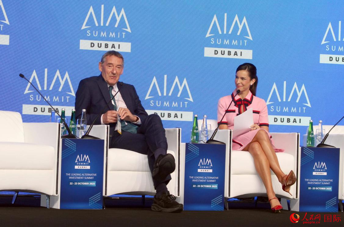 吉姆·奥尼尔接受访谈。人民网 杰勒德·阿勒费尔摄