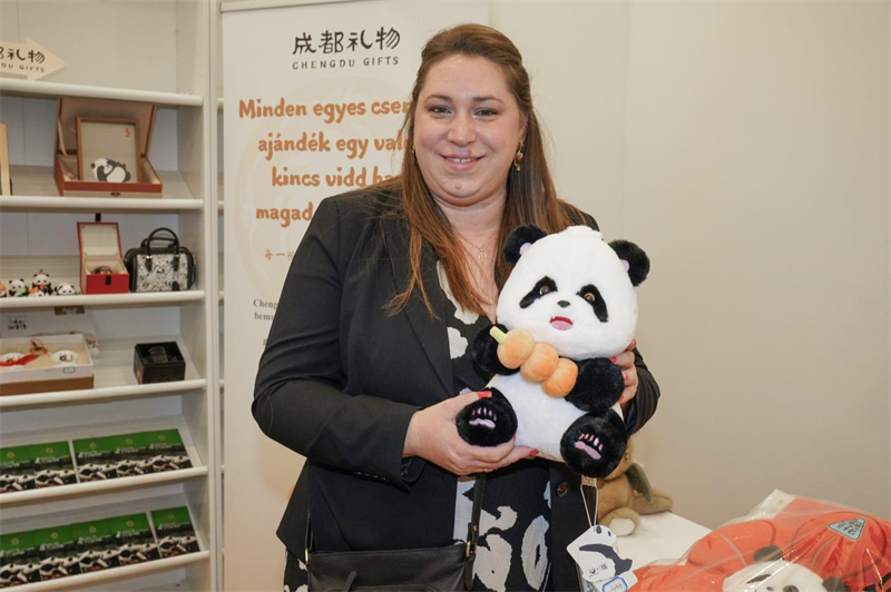 活动现场,生动展现成都多元城市魅力。中国驻布达佩斯旅游办事处供图