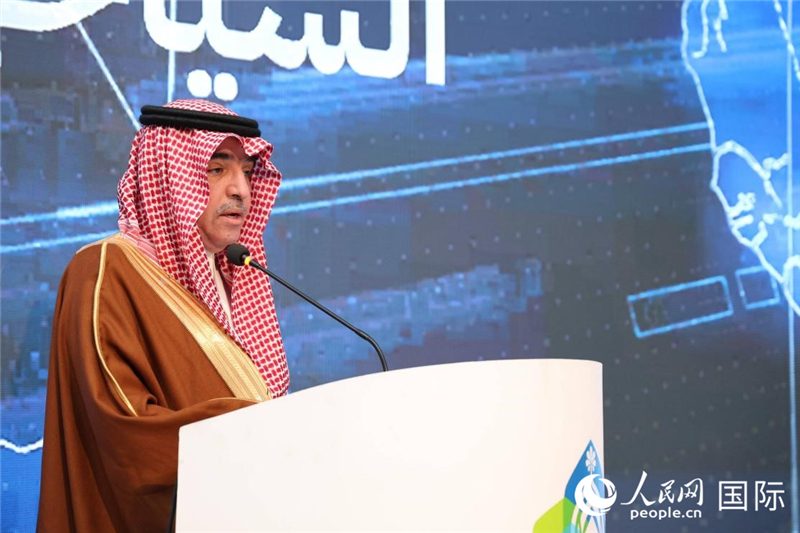阿拉伯旅游组织主席巴达尔·法赫德在旅游会议上发言。人民网伊纳斯·易卜拉欣摄