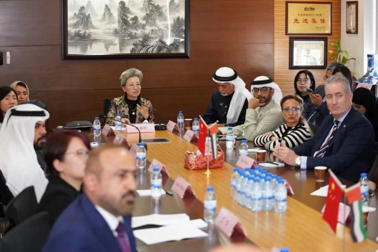 “对话总领事——分享中国未来五年的发展机遇暨专家学者座谈会”1月7日在迪拜举行,驻迪拜总领馆供图