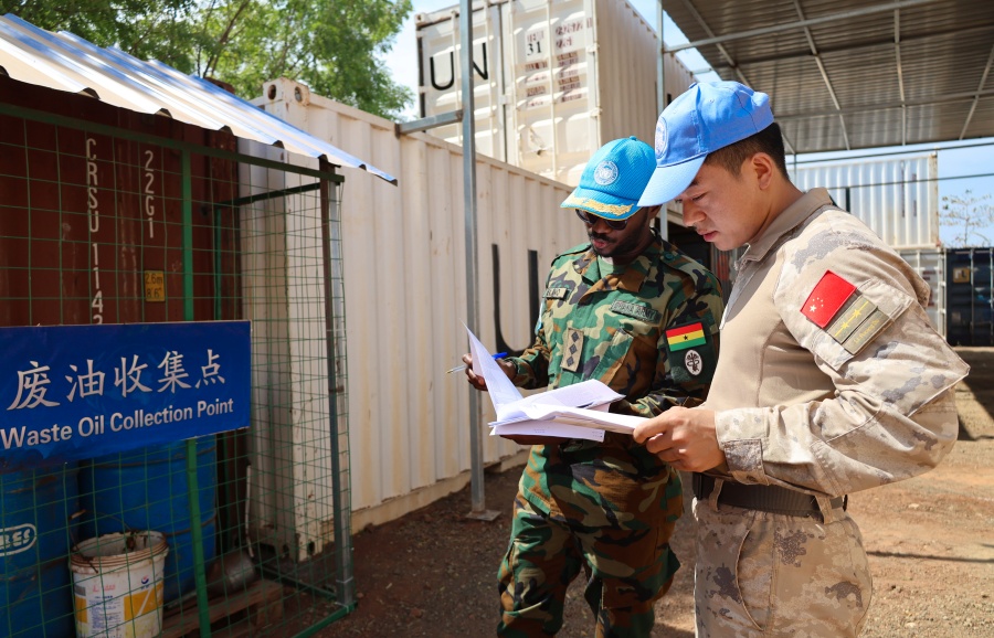评估组检查后勤保障设施。韩瑞田摄