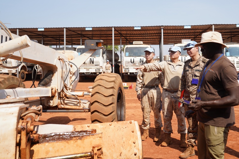 装备核查现场。