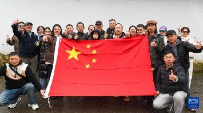 18名中国公民自伊朗撤离至阿塞拜疆