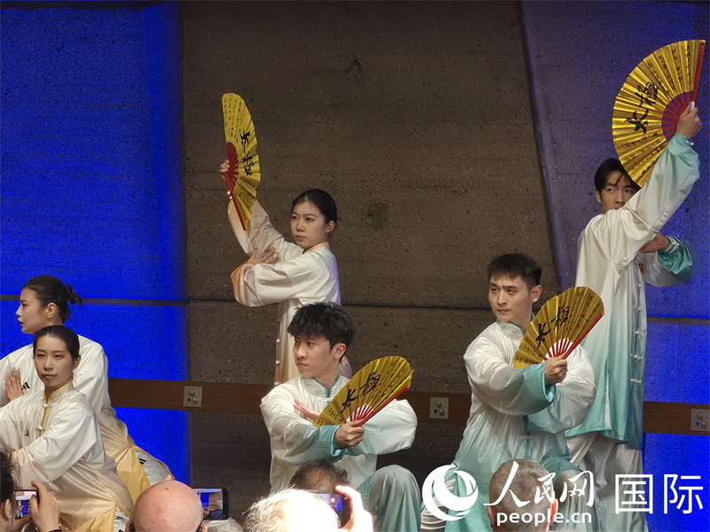 联合国教科文组织总部首个国际太极拳日庆祝活动现场，中法两国太极拳习练者呈献精彩演出。尚凯元摄