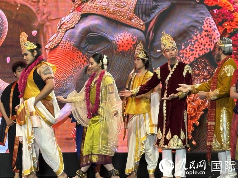 3月28日，婆罗多舞剧《天启之诗》现场。 人民网 高文潇摄