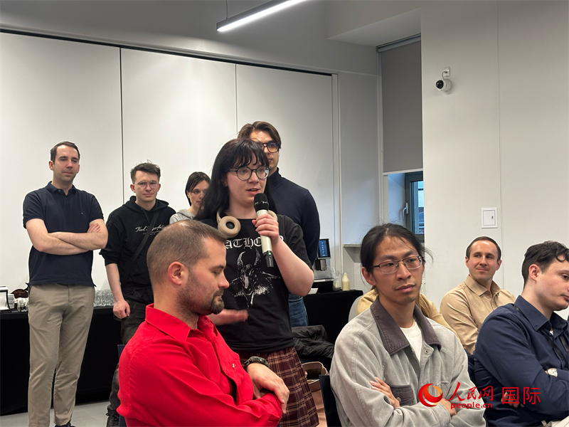 现场读者提问。人民网记者 禹丽敏摄