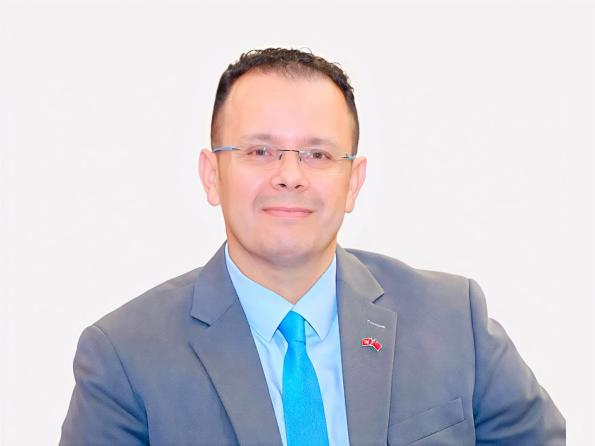 突尼斯国家旅游局驻华代表处首席代表阿诺尔·切图伊。受访者供图