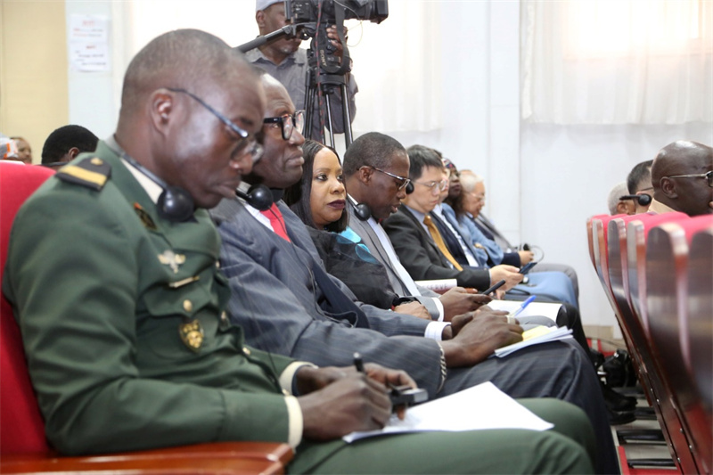 第二届西非论坛与会嘉宾合影。中国驻塞内加尔大使馆供图