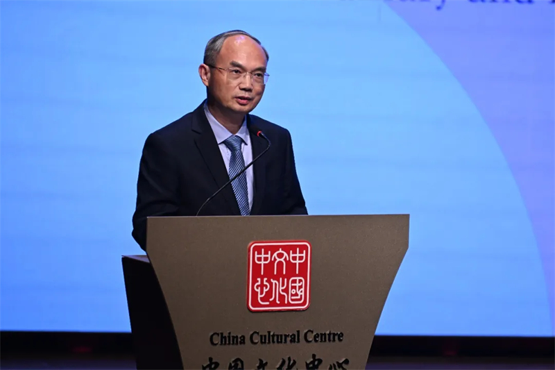 中国驻新加坡大使曹忠明在活动现场发表致辞。新加坡中国文化中心供图