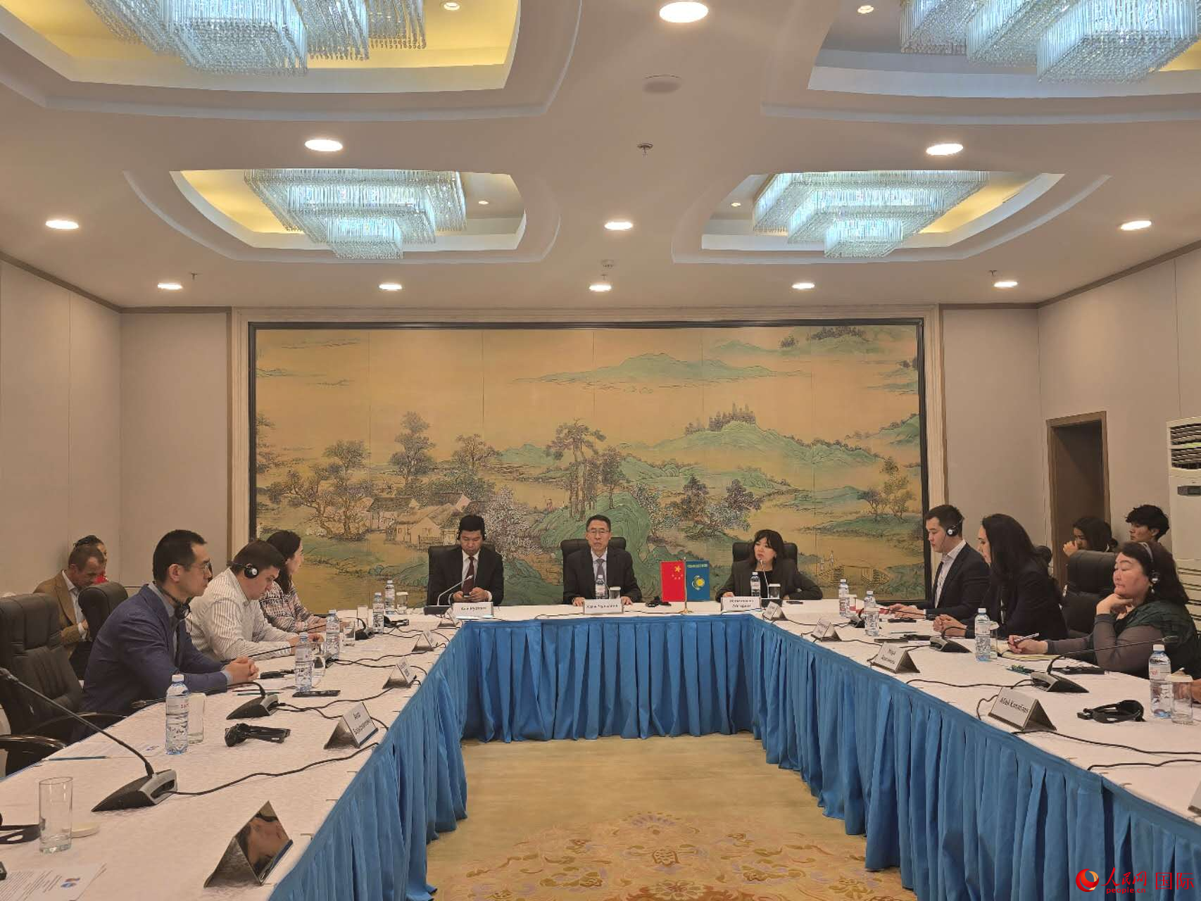 中国驻哈萨克斯坦大使韩春霖致辞。人民网记者李强摄
