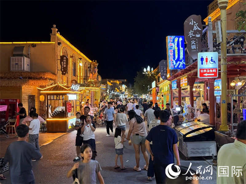 新疆哈密的阿勒屯古街。人民网 柯明可摄