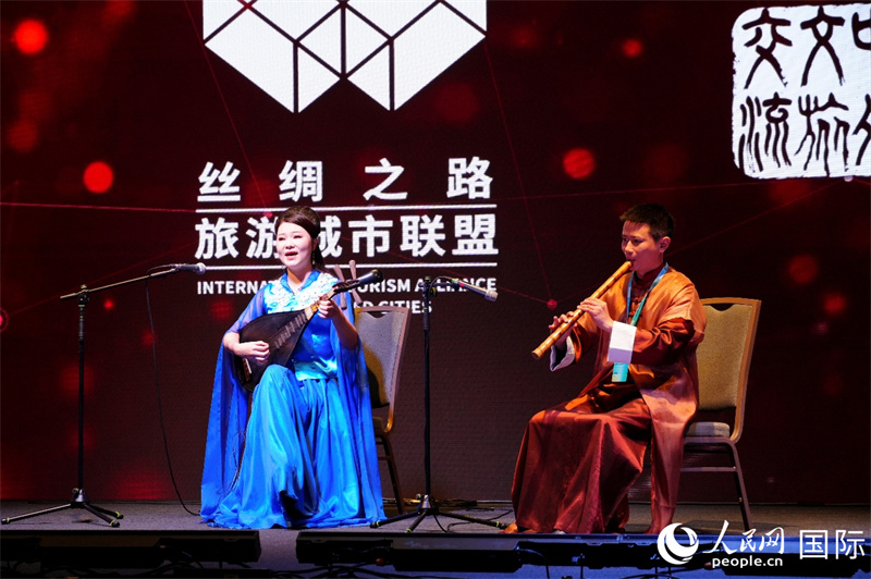 现场表演。人民网记者 李明摄