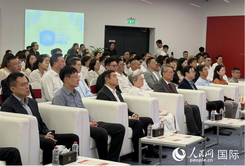 中国驻迪拜总领事欧渤芊等出席活动。人民网记者 王旭琛摄