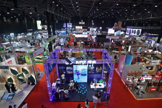 这是5月15日在黎巴嫩贝鲁特拍摄的“黎巴嫩制造”暨食品饮料展览会。新华社发(比拉尔·贾维希摄)