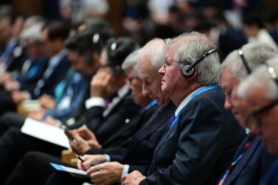 2025年9月8日，外国嘉宾在第二十五届投洽会开幕式现场聆听发言。新华社记者 魏培全 摄