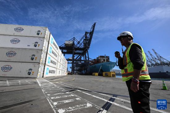 这是11月18日在智利圣安东尼奥港拍摄的港口照片。新华社发(豪尔赫·比列加斯摄)