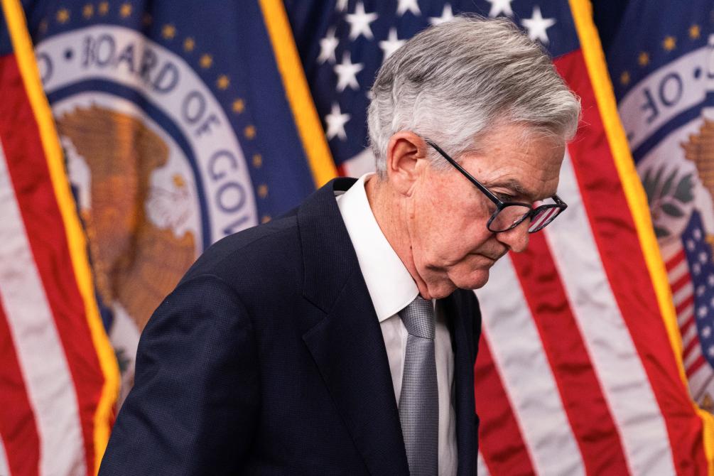 11月1日,美国联邦储备委员会主席鲍威尔在华盛顿出席记者会。新华社发(亚伦摄)