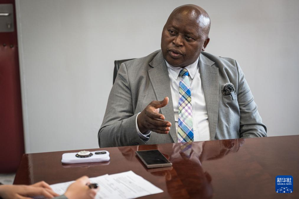 7月29日,莱索托贸易和工商业发展大臣莫凯蒂·谢利莱在莱索托首都马塞卢接受新华社记者专访。新华社记者 王冠森 摄